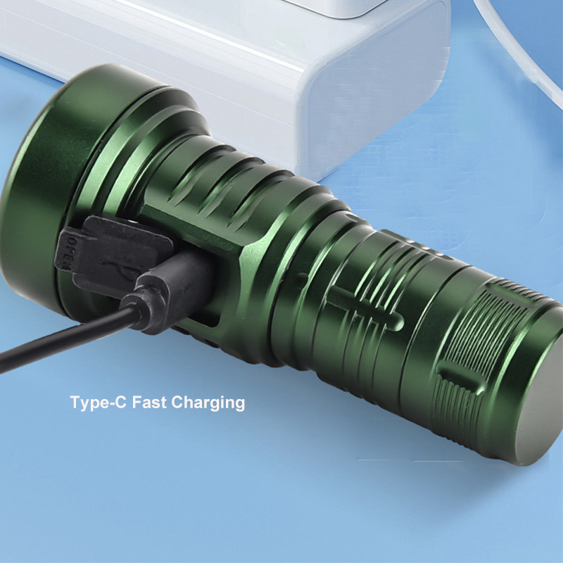 SST40 LED Flashlight Type-C US - Edc Day Carry recensie en prijs